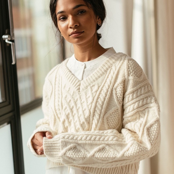 FINAL OFFER! NWT V Neck Crop Cable Jumper Brown Olive Clothing - Picture 3 of 11